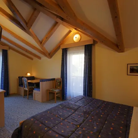 Berg Latemar Spitze Hotel 3*