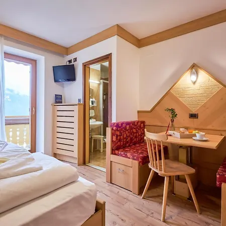 Hotel Berg Latemar Spitze Vigo di Fassa